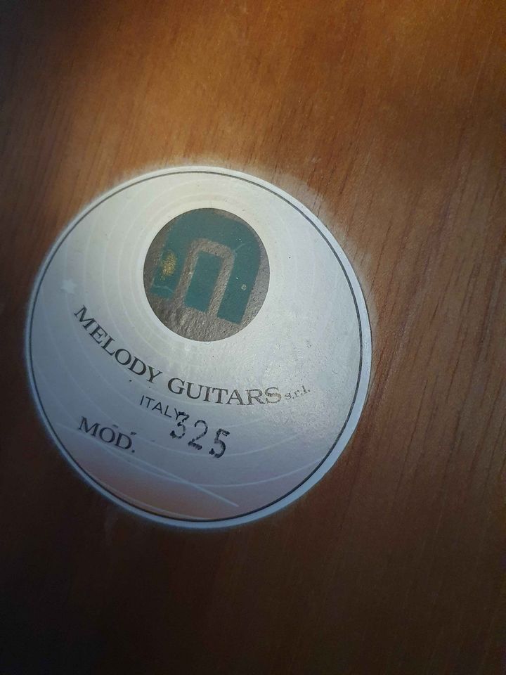 Melody Jane Puppenhaus Gitarre Wanduhr Rund Rot – Miniatur 1:12 Zubehör Für Puppenhäuser