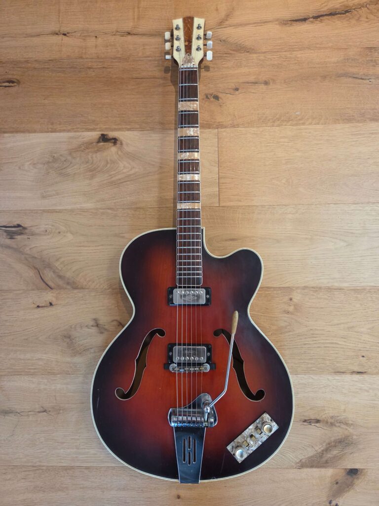 Höfner Thinline Model 4560/S/E2